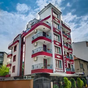 rezervați aici
