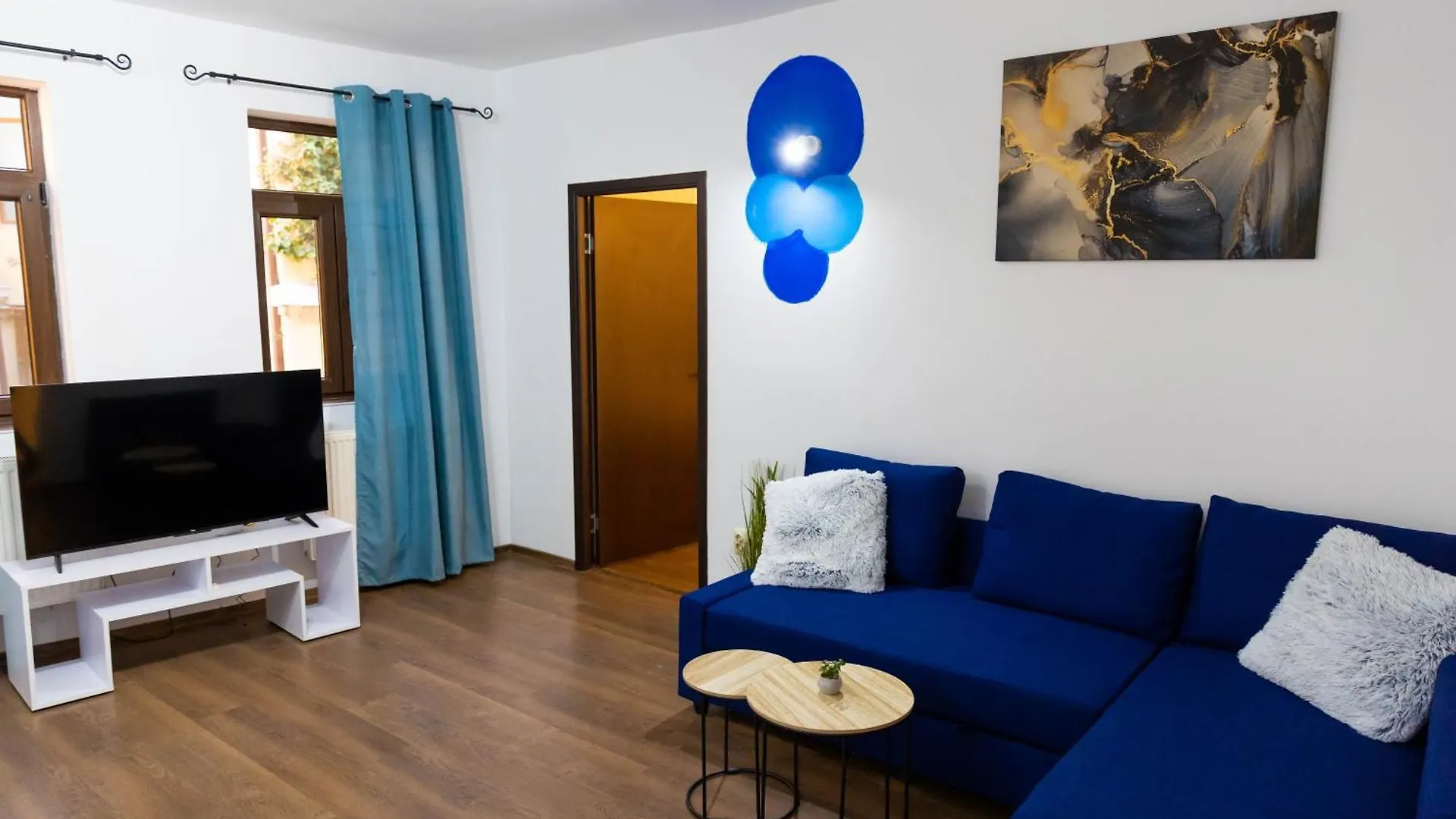 Lsix Appartement Boekarest
