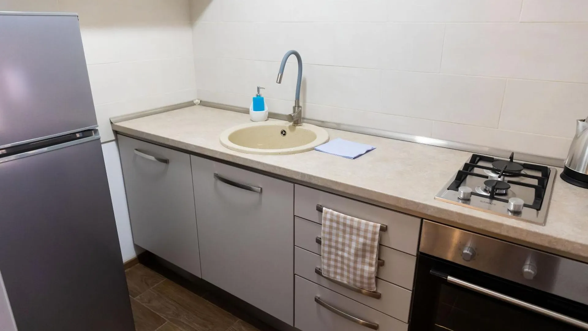 Lsix Apartment Bucureşti