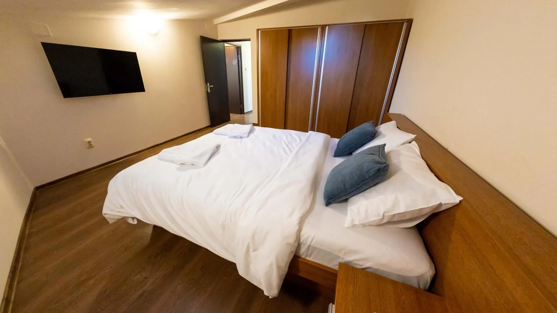 Lsix Appartement Boekarest 0*,  Roemenië