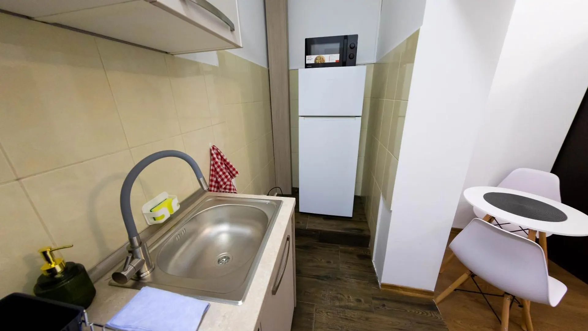 Lsix Apartment Bucureşti