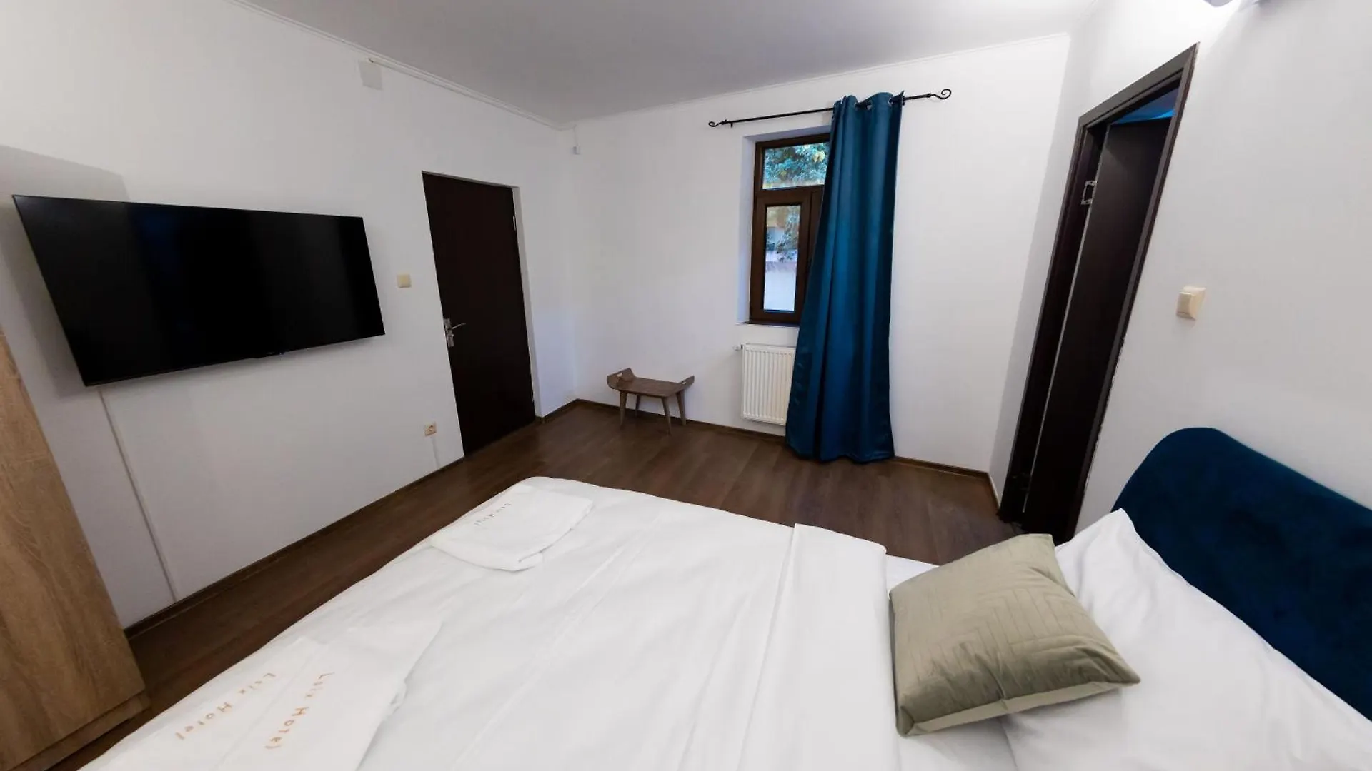 Lsix Appartement Boekarest