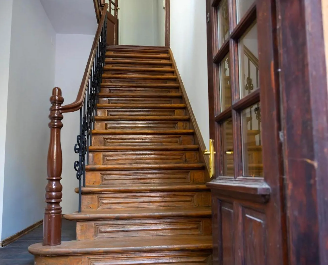 Lsix Appartement Boekarest